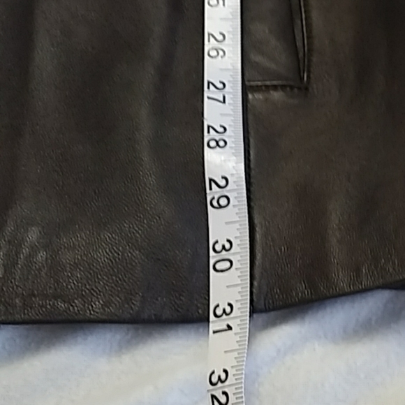 Danier leather Jacket - Picture 7 of 7